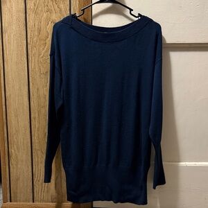 ⭐️ 2/$12 WHBM Navy Blue Long Sleeve Sweater